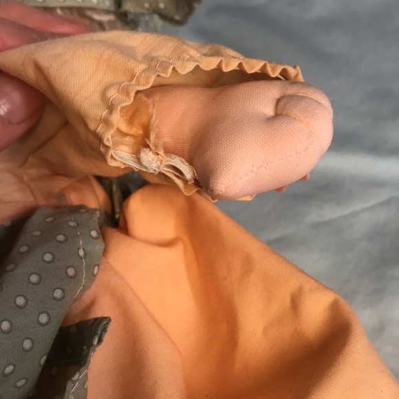 Precious moments doll and puzzle - Picture 4 of 12